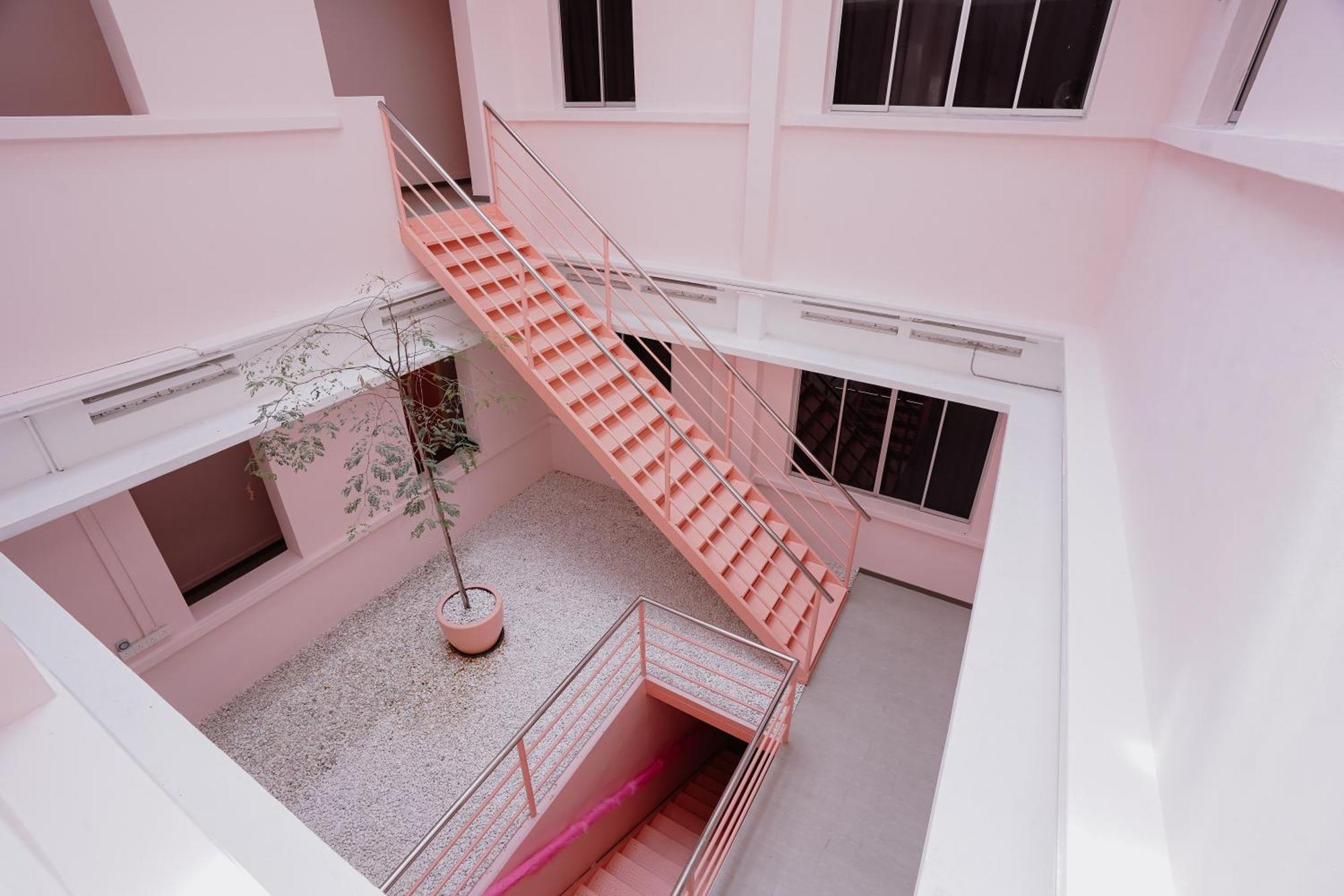 Pink Cabana Hotel George Town Extérieur photo