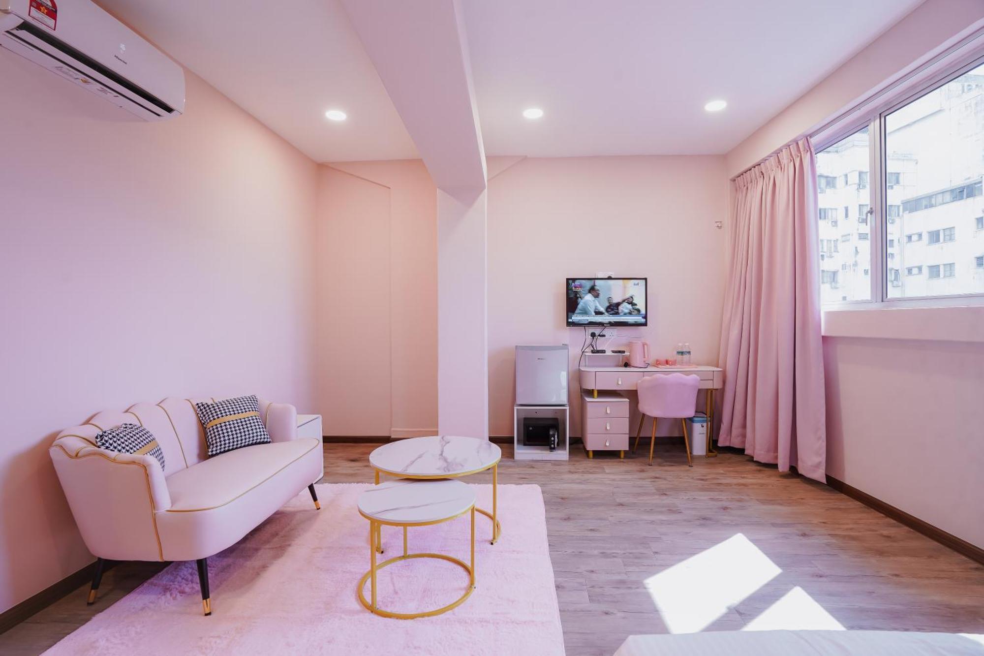 Pink Cabana Hotel George Town Extérieur photo