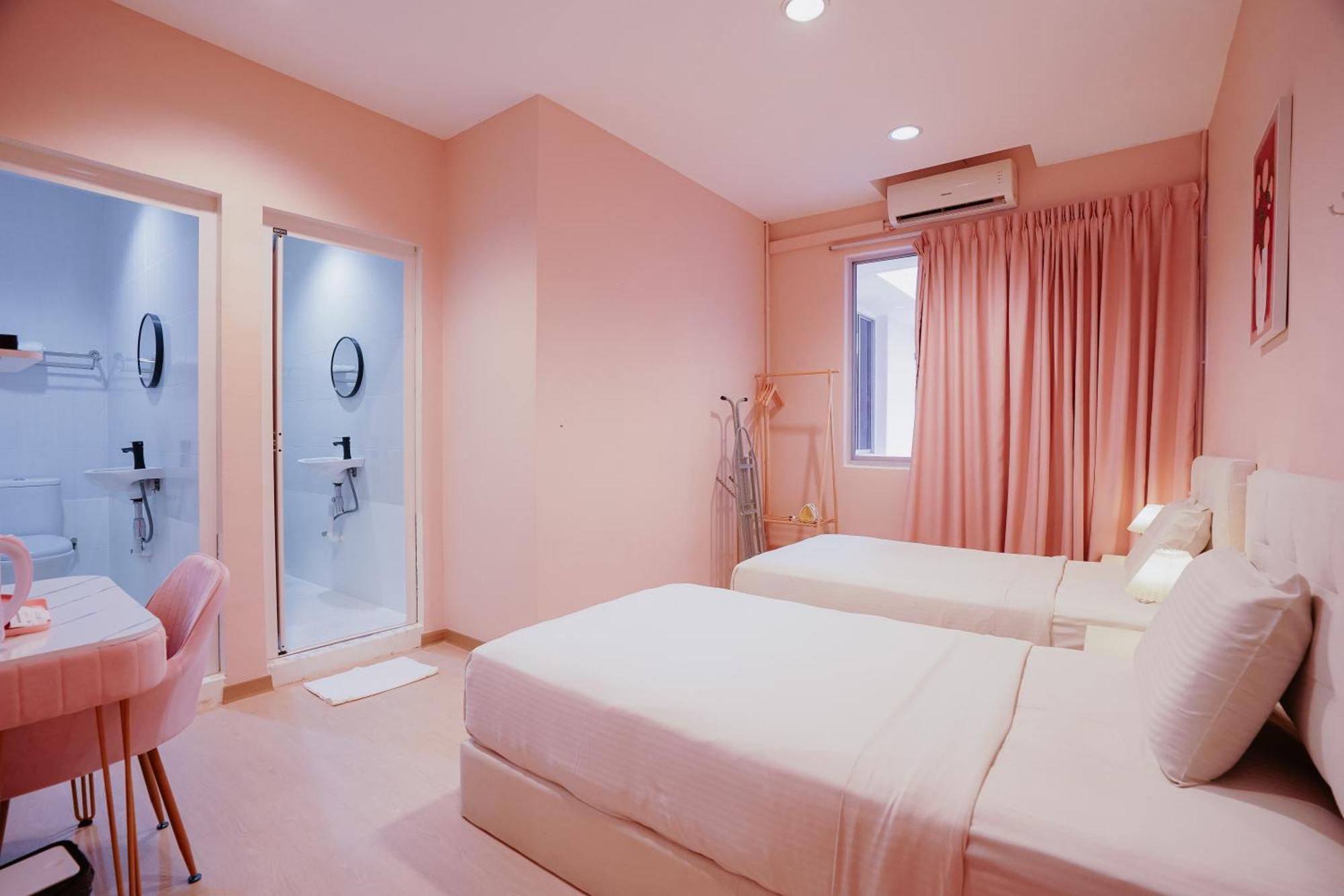 Pink Cabana Hotel George Town Extérieur photo