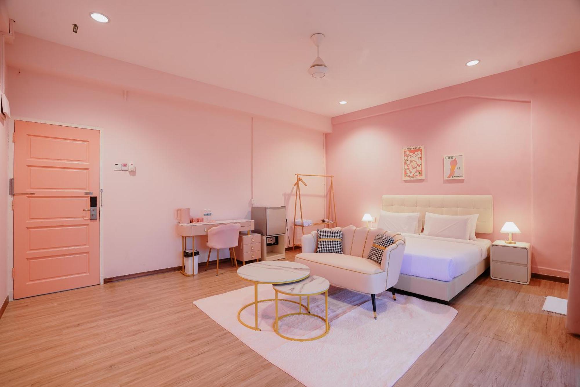 Pink Cabana Hotel George Town Extérieur photo